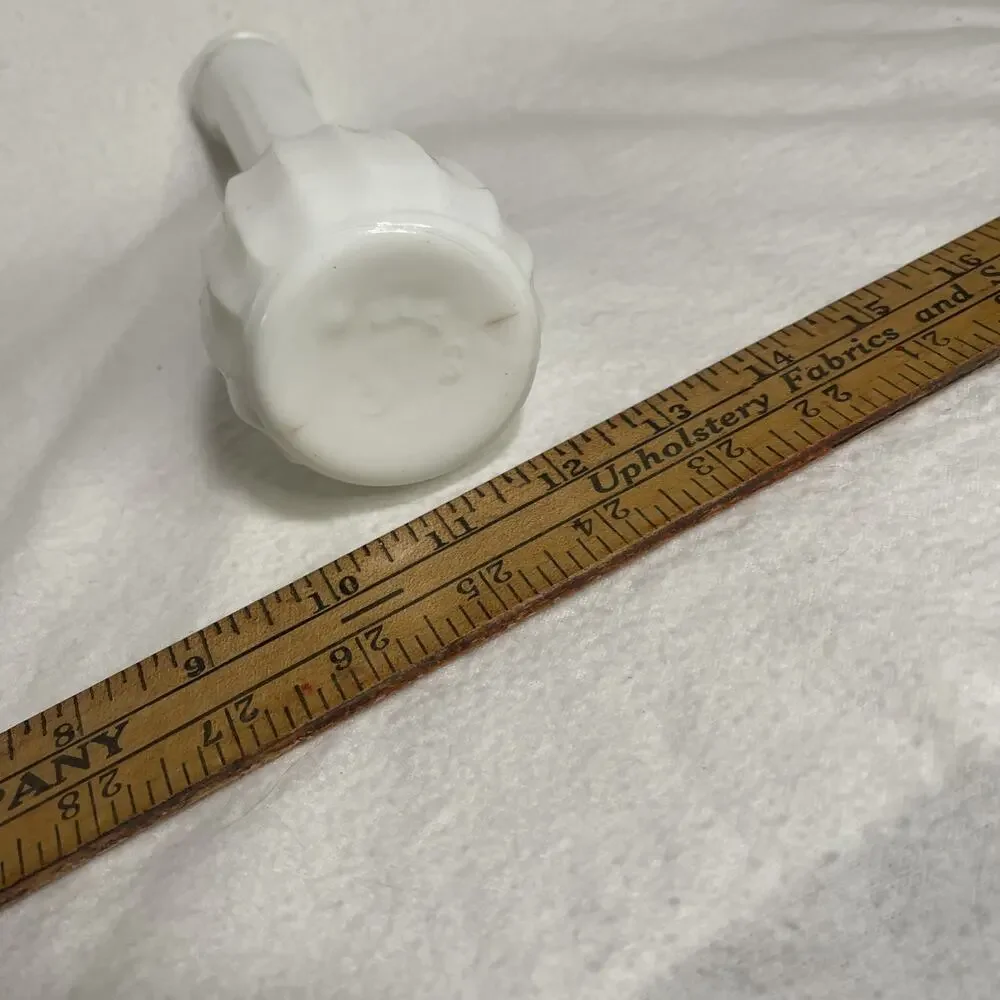 1940's Vintage Carr-Lowrey Glass Co. Milk Glass Ribbed Vase 8 5/8